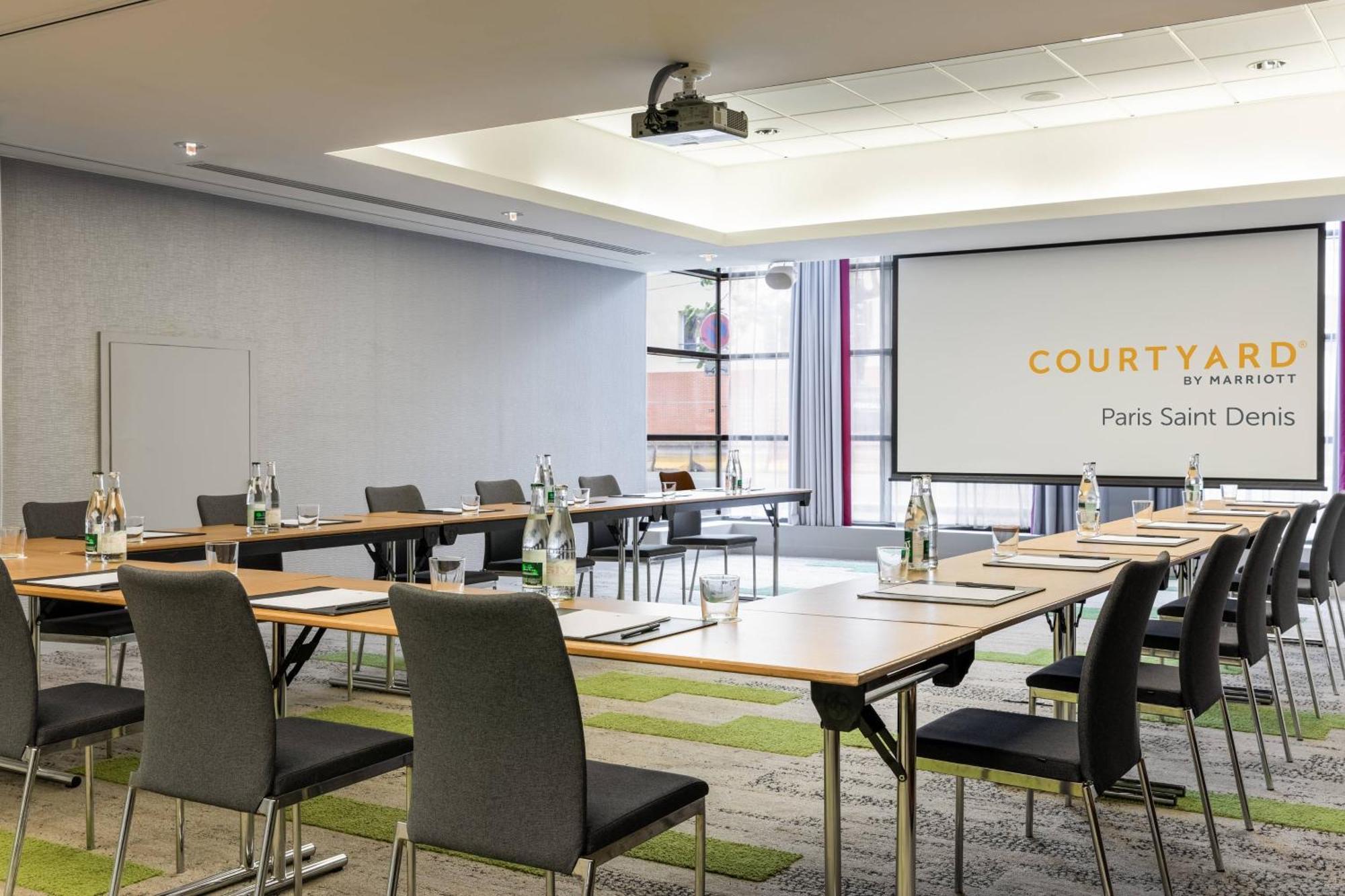 Courtyard By Marriott Paris Saint Denis Saint-Denis (Seine-Saint-Denis) Exterior foto