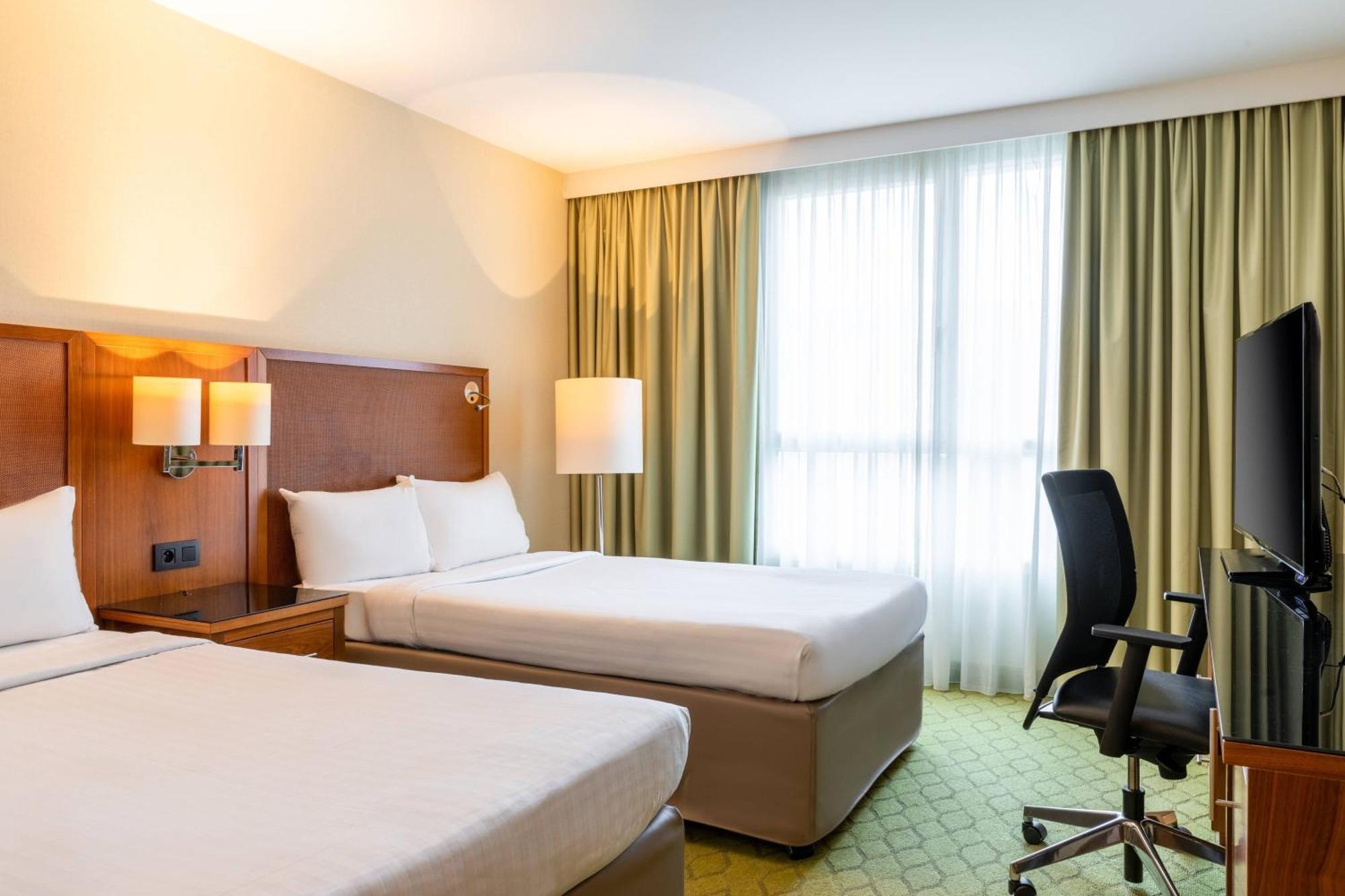 Courtyard By Marriott Paris Saint Denis Saint-Denis (Seine-Saint-Denis) Exterior foto